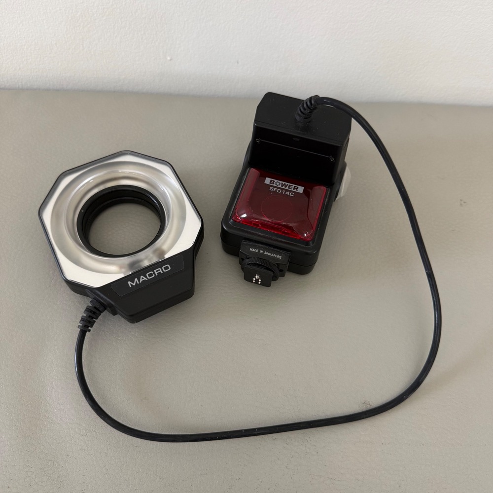 Bower SFD14C TTL Dedicated Macro‎ Digital Ring Flash for Canon DSLR Cameras